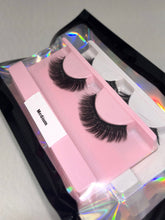 Load image into Gallery viewer, 2 Pair Random Lashes (Medium)
