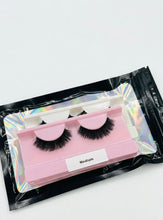 Load image into Gallery viewer, 2 Pair Random Lashes (Medium)
