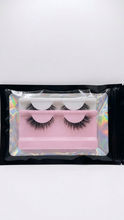 Load image into Gallery viewer, 2 Pair Random Lashes( Small )

